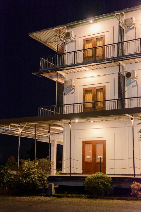 Wisma Amandari Bandar Lampung Exterior foto